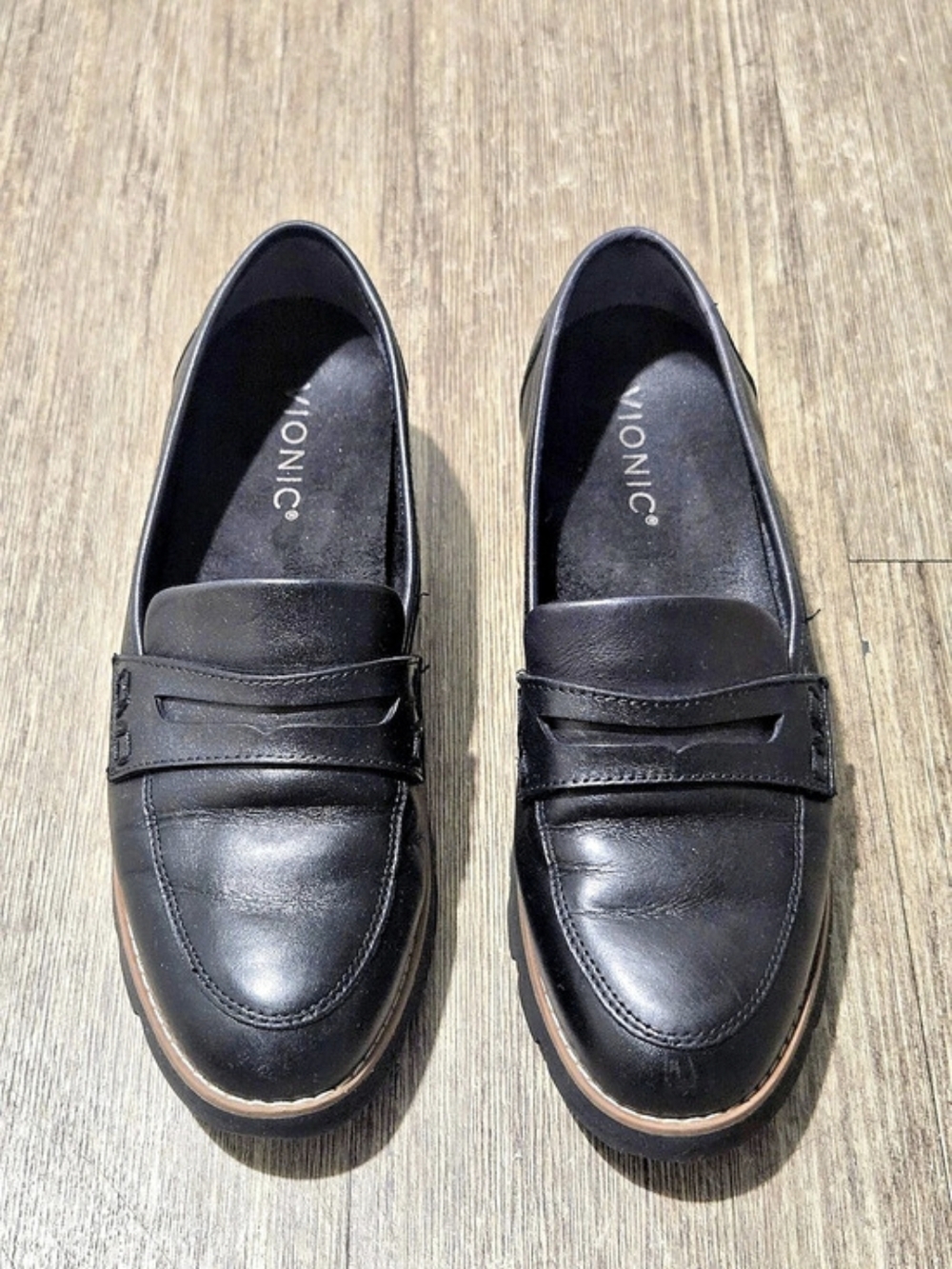 Vionic Cheryl II Leather Loafer Black